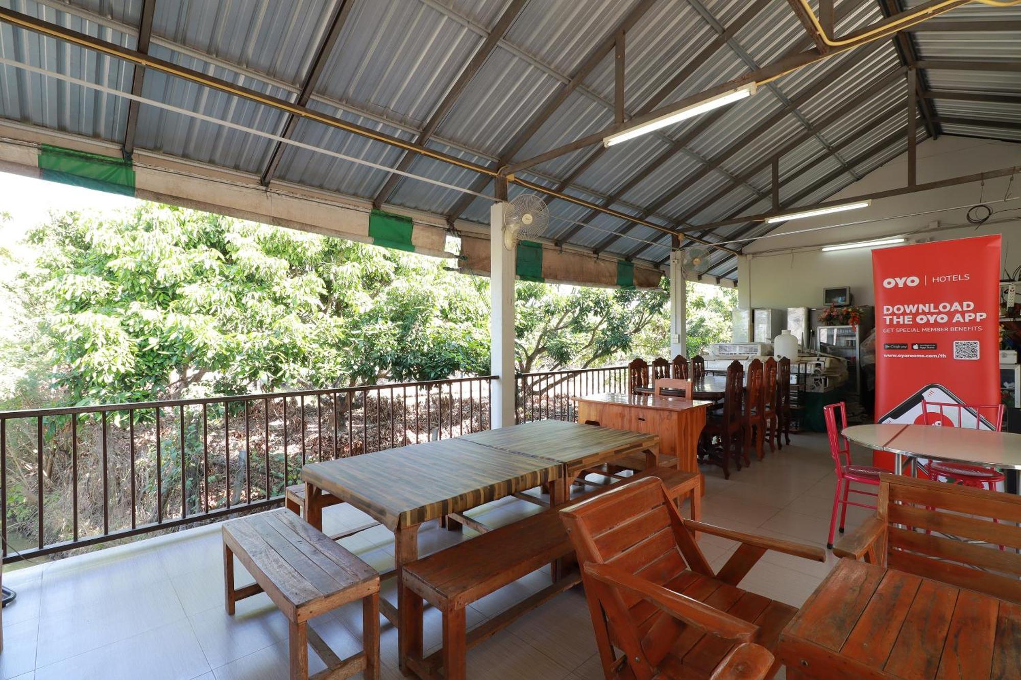 Oyo 553 Kongsup Resort Lamphun Exterior foto